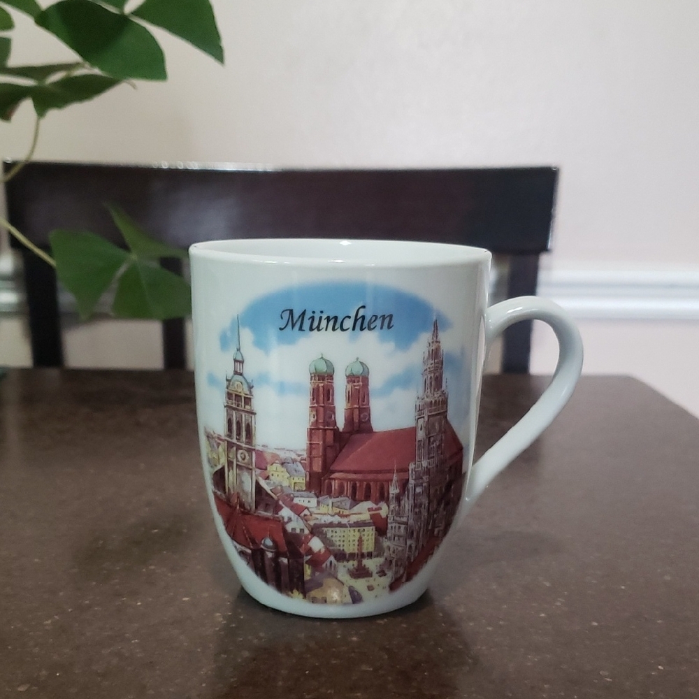 Reutter Porzellan Germany Munchen Coffee Mug - Pre-Owned